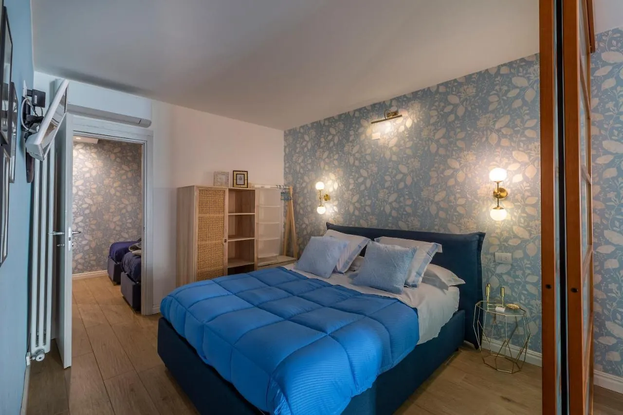 The Cozy Loft, un angolo alla moda nel cuore di Verona 0*,  Italia